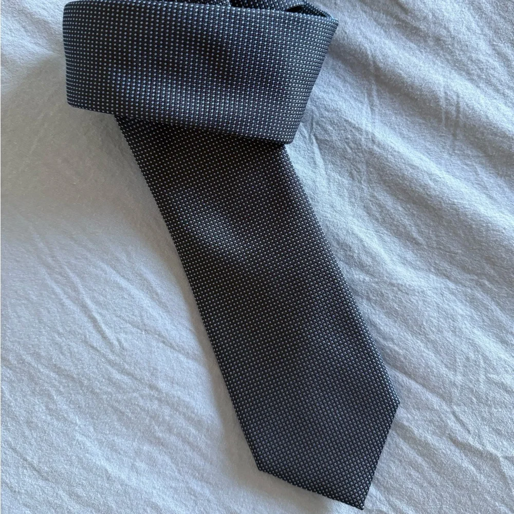 Elegant Navy and White Men's Tie 100% silk - made in Italy